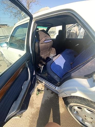 мерс 124 стук: Mercedes-Benz W124: 1988 г., 2.3 л, Механика, Бензин, Седан — 7