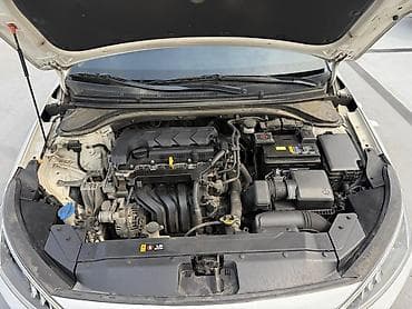 Транспорт: Hyundai Avante: 2019 г., 1.6 л, Автомат, Бензин, Седан — 9