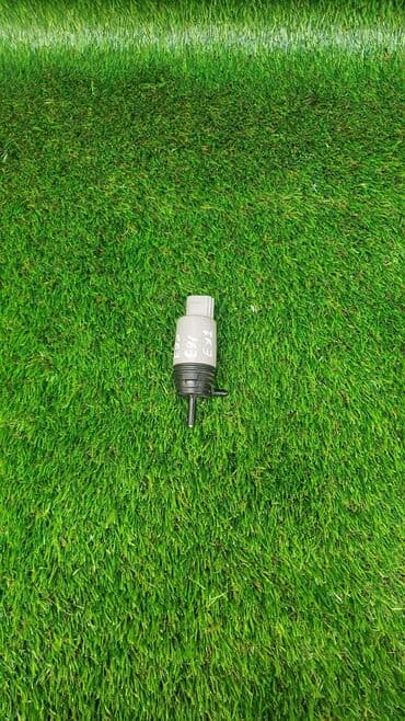 e91: Носос стеклоомывателя на BMW 6-Series E63 (Моторчик бачка омывателя — 1