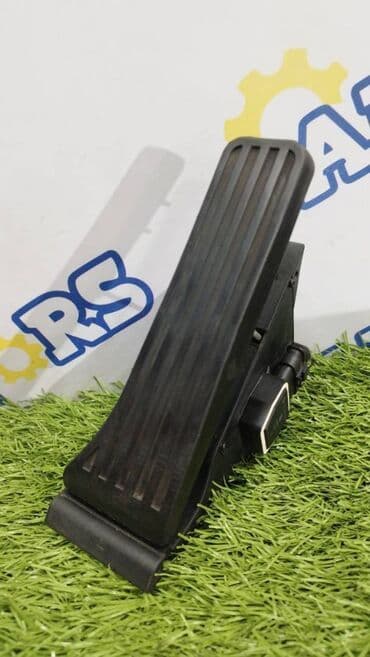 оборудование для пекарни купить: Mercedes-Benz W212 E350 v-3.5 2010 год, педаль газа — 1