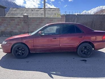 1: Mazda 626: 2000 г., 1.8 л, Ручные, Бензин, Седан — 2