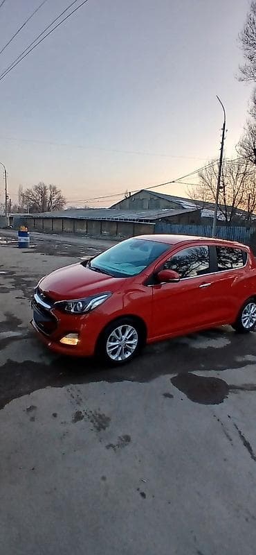 Chevrolet Spark: 2019 г., 1 л, Автомат, Бензин, Хэтчбэк
