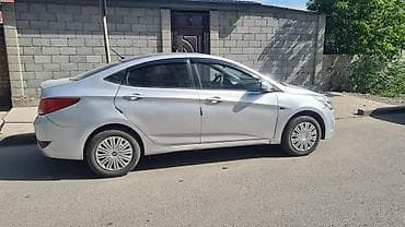 хендай солярис аренда: Hyundai Solaris: 2015 г., 1.4 л, Автомат, Бензин, Седан — 4