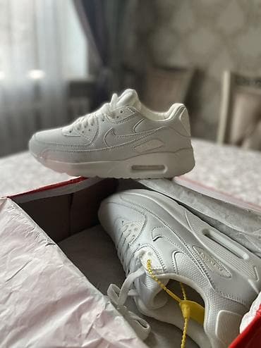 air max 270: Мужские кроссовки, 41, 42, Nike, Новый, цвет - Белый, Самовывоз — 1