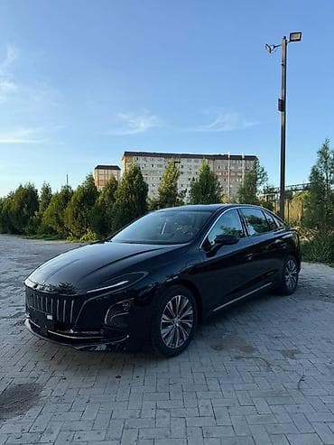 eqm5: Продается абсолютно новый Hongqi E-QM5 (2023)— Идеальное состояние — 5