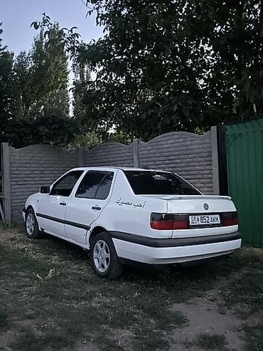 volk: Volkswagen Vento: 1996 г., Бензин, Седан — 2