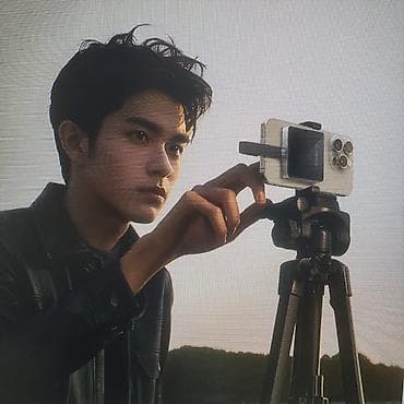 iphone 8xr: IPhone 16 Pro Max — 3