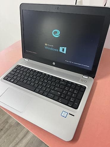 HP ноутбук 15.6" Основные характеристики: - Процессор: Intel Core