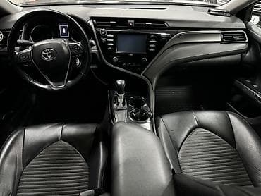 Продажа авто: Toyota Camry: 2019 г., Седан — 9