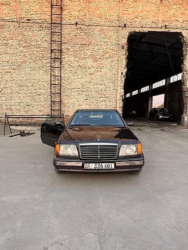 зеркало 221: Mercedes-Benz E-Class: 1990 г., Бензин, Купе — 10
