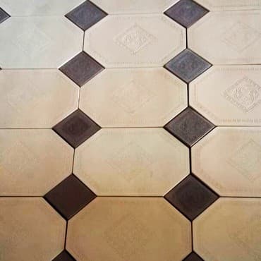 газон для футбольного поля: Брусчатка Алия Кубик — 1