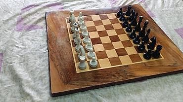 Дроны: Продаю шахматы. Шахматы Советские, размер доски 63х57 см, есть съемные — 1