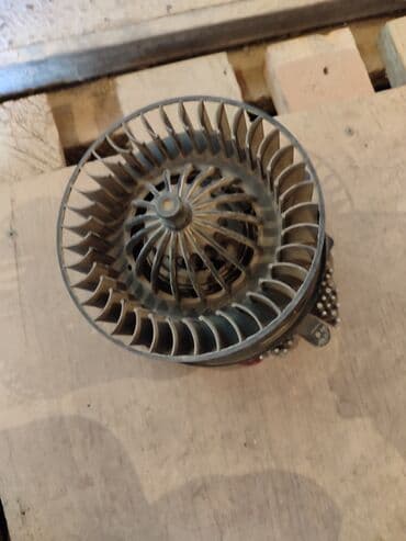 чехол на авто б у: Mercedes-Benz E-Class: 1996 г., Седан — 7