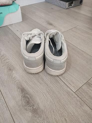 nike jordan: Мужские кроссовки, 42, Nike, Б/у, цвет - Белый, Платная доставка, Самовывоз — 3
