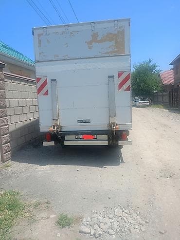 матар: Легкий грузовик, Mercedes-Benz — 5