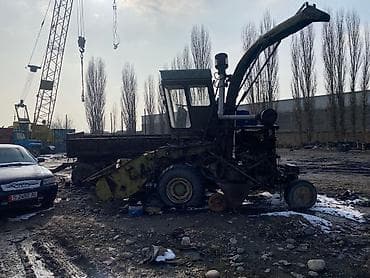 djon deere: Продаю комбайн Е281, состояние хорошее, в комплекте подборщик и — 1