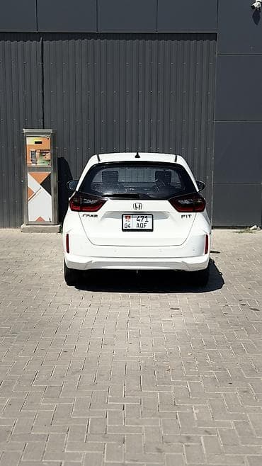 споллер на фит: Honda Fit: 2021 г., 1.5 л, Вариатор, Бензин, Хэтчбэк — 5