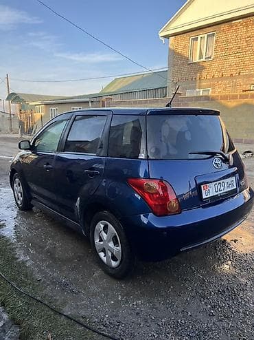 Toyota: Toyota Ist: 2002 г., 1.3 л, Автомат, Бензин, Хэтчбэк — 2