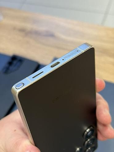 проектор интерактивная доска: Samsung Galaxy S25 Ultra, Б/у, 512 ГБ, цвет - Черный, 2 SIM — 3