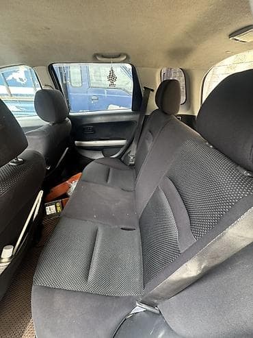 Toyota Ist: 2003 г., 1.5 л, Автомат, Бензин, Хэтчбэк — 9