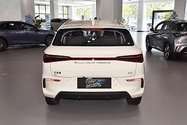 Транспорт: BYD E2: 2022 г., Электромобиль, Хетчбек — 2