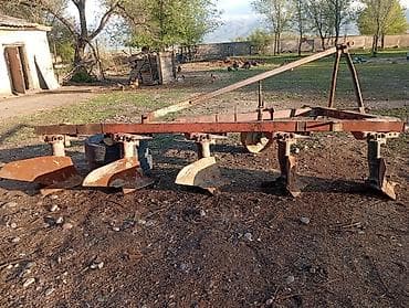 закапыватель арыков: Отвальный плуг навесной, многокорпусный - Конструкция: рама из — 6