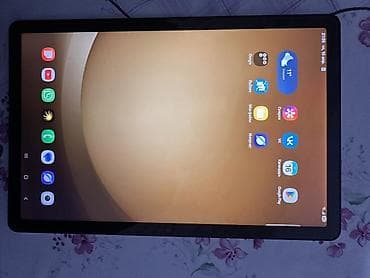 динамик на авто: Планшет, Samsung, память 128 ГБ, 10" - 11", 5G, Б/у, цвет - Серебристый — 2