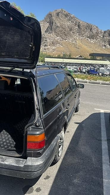 сиденя ауди: Volkswagen Passat Variant: 1991 г., Универсал — 4