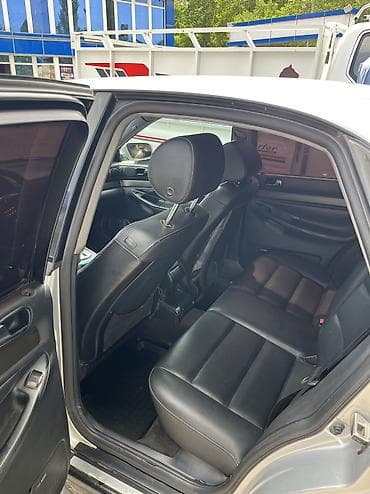 машина авди: Audi A4: 2000 г., Седан — 6