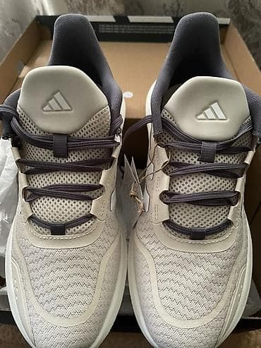 обувь drop: Кроссовки, 39.5, Adidas, Новый, цвет - Бежевый, Самовывоз, Платная доставка — 1