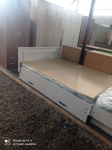 куплю двуспальную кровать: Продаю двухместный кровать с доставка — 2