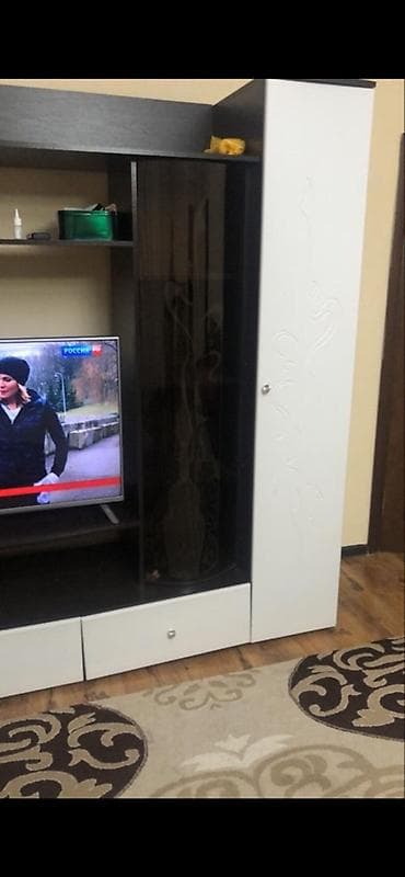 приставка телевизора: Стенка-шкаф, Тип стенки-шкафа: Горка, Для зала, Б/у, Особенности: Для хранения посуды — 2