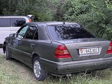 aion v plus 2022: Mercedes-Benz C-Class: 1995 г., 2 л, Автомат, Бензин, Седан — 5