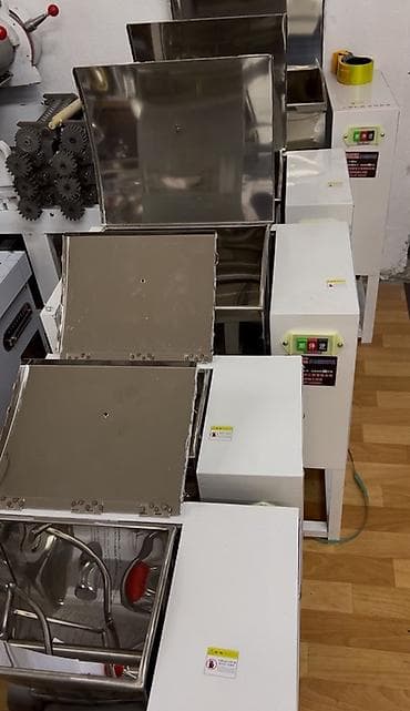 пекарный духовка: Профессиональная мешалка для теста (тестомес) XINXIN - Вертикальная — 4