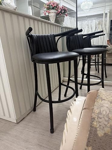 Барный стул, Железо