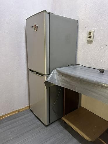 морозилку: Холодильник Avest, Двухкамерный — 6