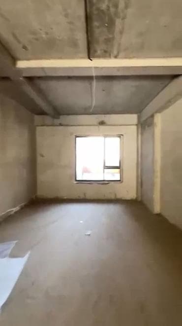 Кыймылсыз мүлк: Дүкөндөрдү сатуу Турак үйдө, 62 м², Даяр ПСО (өзү оңдоп түзөтүп бүтүү үчүн), Эшиги өзүнчө, 1 кабат — 7