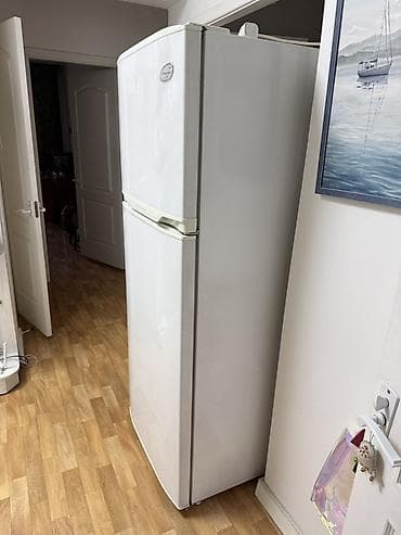 Холодильник Electrolux, Б/у, Двухкамерный — 4