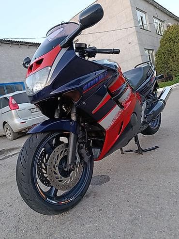 ktm duke 390: Спортбайк Honda, 1000 куб. см, Бензин — 6