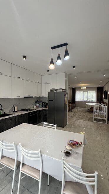 продаю дом бишкек: Дом, 220 м², 6 комнат, Собственник — 17