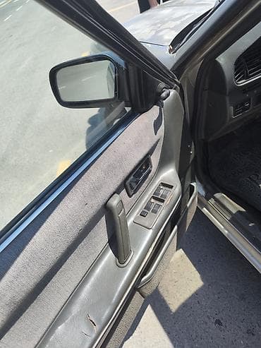 без дтп: Mazda 626: 1990 г., 2 л, Механика, Бензин, Седан — 7