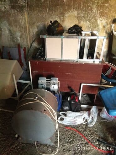 продаю старый мебель: Ош.В связи ликвидацией частного хозяйства продаю: бочки 200 — 7