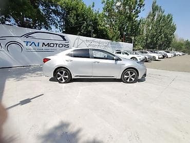 e2 byd: Toyota Corolla: 2020 г., 1.8 л, Вариатор, Гибрид, Седан — 8