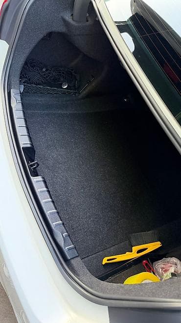 bad e2: BMW 320: 2017 г., 2 л, Автомат, Дизель, Седан — 7