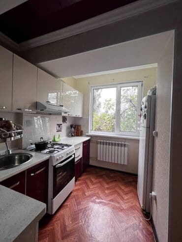 продаю офис 107 м² с ремонтом с мебелью административное здание 1 этаж: 3 комнаты, 60 м², 105 серия, 3 этаж, Евроремонт — 5