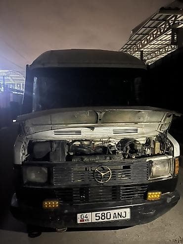 форт транзиь: Легкий грузовик, Mercedes-Benz — 3