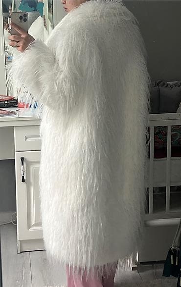 шуба: Белая шуба из искусственного меха с длинным ворсом. Новый, не — 2