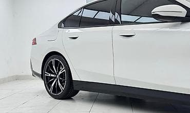 bmw e23: BMW 530: 2023 г., Бензин, Седан — 3