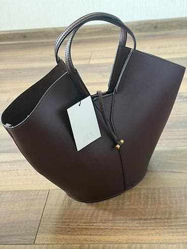 Личные вещи: Сумка ZARA, модель-тоут в форме ведра. Цвет: бордово‑коричневый — 2