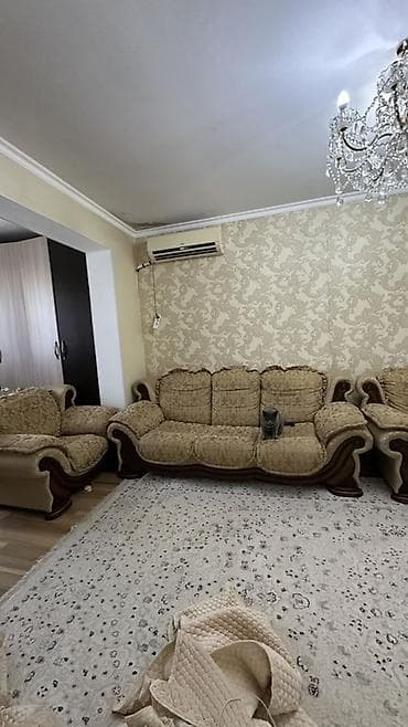 мебель королевский: Комплект мягкой мебели, Б/у, Самовывоз, цвет - Золотой — 1